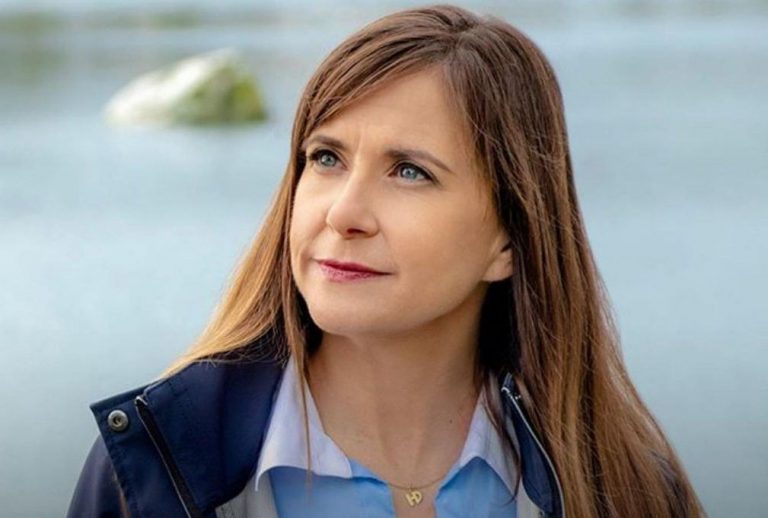 Kellie Martin Biography Age Height Boyfriend Family More Mrdustbin