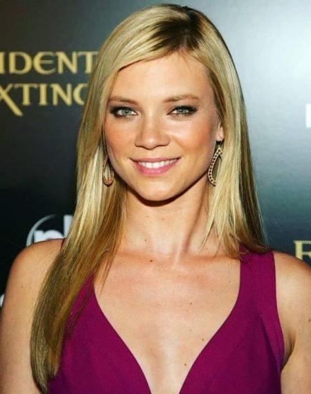 Amy Smart Biography, Age, Height & Husband - mrDustBin