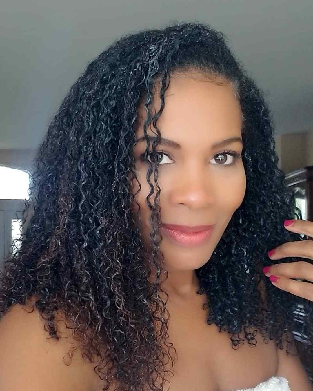 Tamara Hooks Biography (Age, Height, Weight, Husband, Family, Career & More)