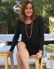 Mary Beth McDonough Biography, Age, Height & Husband - mrDustBin