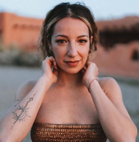 Vanessa Lengies Biography, Age, Height, Boyfriend - mrDustBin