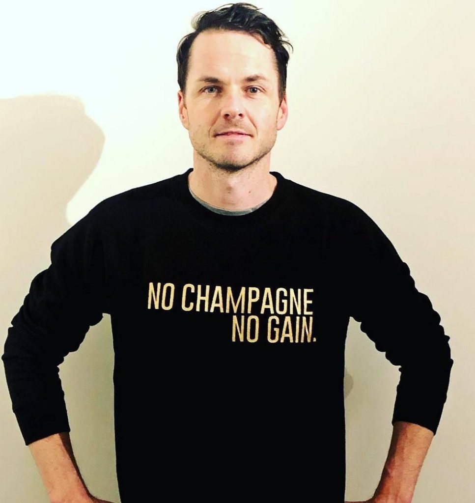 Paul Campbell Biography, Age, Height, Family - mrDustBin