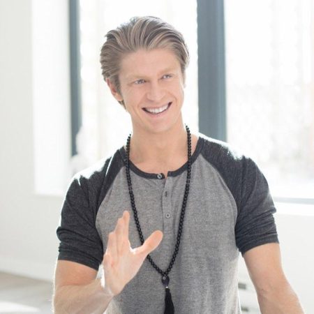 100 Famous Hallmark Male Actors Leading Now 2025 - mrDustBin