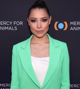 Jessica Parker Kennedy Biography, Age, Height, Weight, Husband - mrDustBin