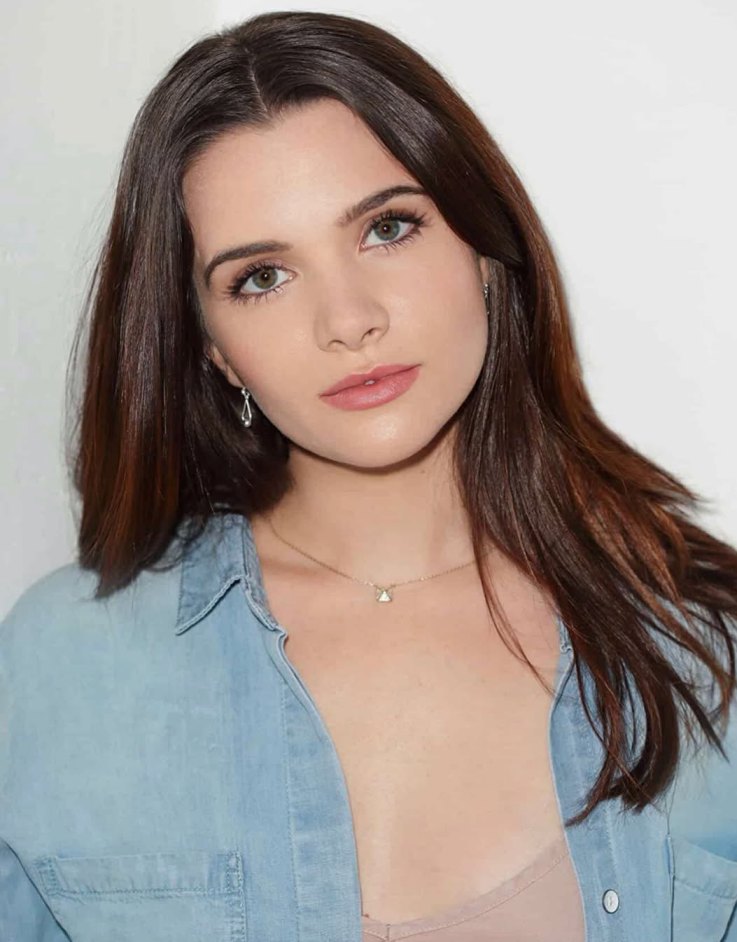 Katie Stevens Biography, Age, Height, Weight, Boyfriend, Family, Career and Hallmark Movie