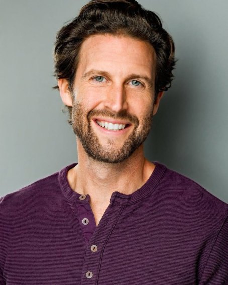 Griffin Hood Biography, Age, Height, Weight, Girlfriend, Family, Career & Hallmark Movie