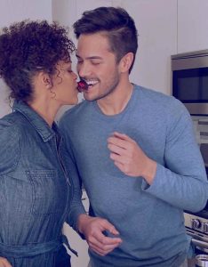 Alvina August Biography, Age, Height, Weight, Boyfriend - mrDustBin