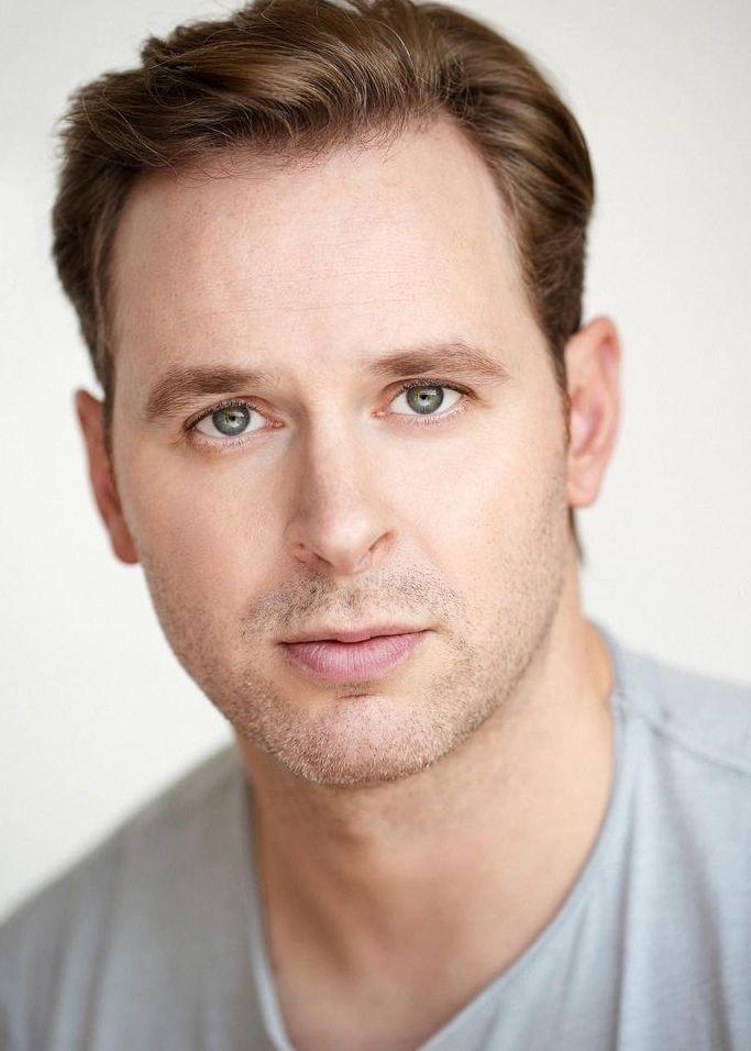 Ben Rosenbaum Biography, Age, Height, Weight, Girlfriend, Family, Career & Hallmark Movie